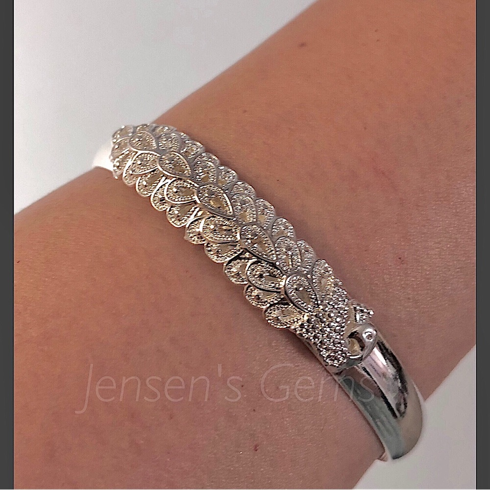 New Silver Peacock Bangle Bracelet - Women Jewelry